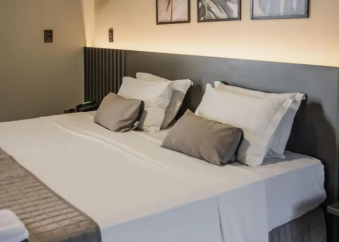 Avenida Hotel